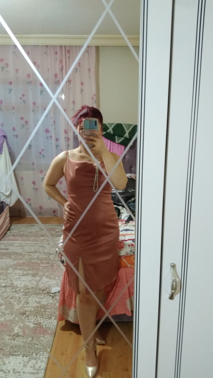 Kız kardeşimin kınası için bu elbiseyi aldım, nasıl olmuş?