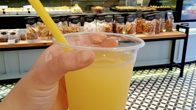Limonata mı portakal suyu mu?