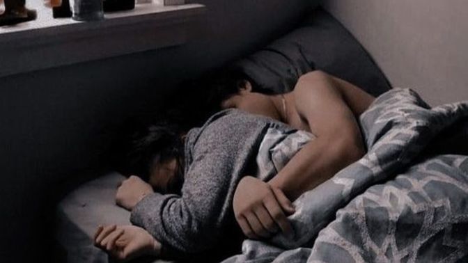 Eski sevgilinizle son bir gece beraber uyumak ister miydiniz?