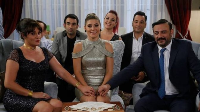 Muhafazakar ve seküler ailelerden dünür olur mu?