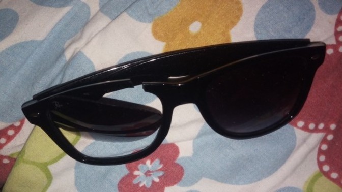 RayBan gözlüğüm kırıldı küçücük yerden üst kısmı nerede yapılır?