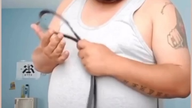 Penis boyunuz dolar kurunu geçer mi? Penis boyunuzu dolar birimi kurundan çıkarmış olsanız geriye kaç kalır 🙈?