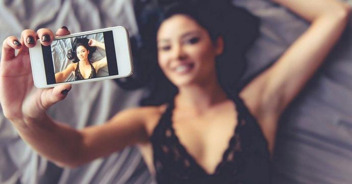 Nude atmak yanlış mı?