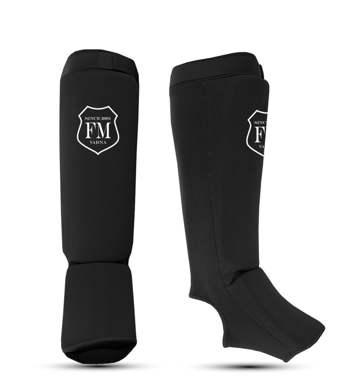 Kick boks için siyah mı yoksa mavi renk mi?