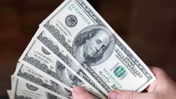Dolar 21 TL yi Geçti İktidara Oy Verenler Sizler Ne Düşünüyorsunuz Gelecek Çok Parlak Demi O Ampul İle Hahhahh?