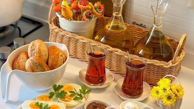 Akşam yemeği yerine kahvaltılık şeyler yenir mi?