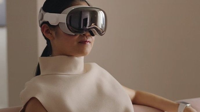 Karma gerçeklik gözlüğü Apple Vision Pro tanıtıldı, Amerikada 3.499 dolara satılacak. Türkiyede sizce kaç TL olur?