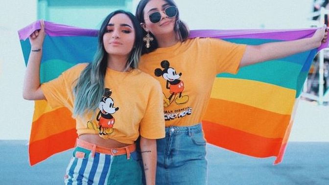 Haziran ayı LGBTQ+ ayı. Bu konuda düşünceleriniz neler? Farklı renklere saygı duyuyor musunuz?