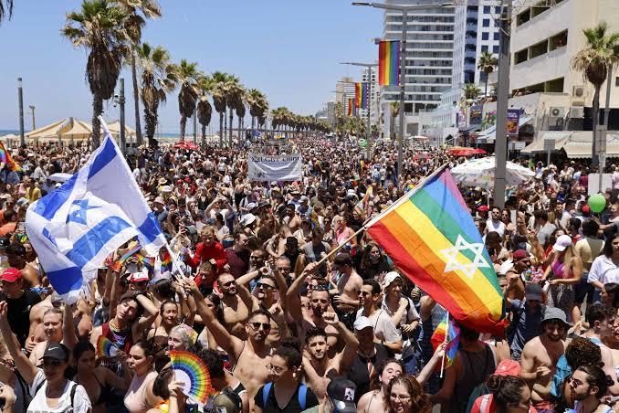 LGBT onur yürüyüsünü doğru buluyormusunuz?