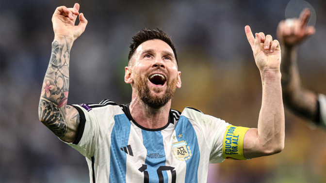 Lionel Messi, Inter Miami takımına transfer oldu! Hangi takımda olmasını isterdiniz?