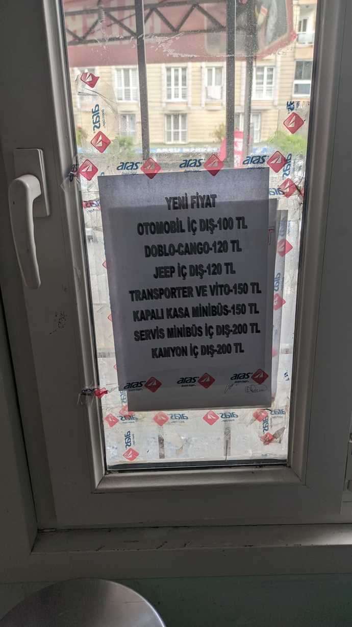 Sizin orada araba yıkatmak kaç TL?