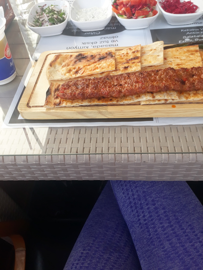 Kebap sever misiniz?