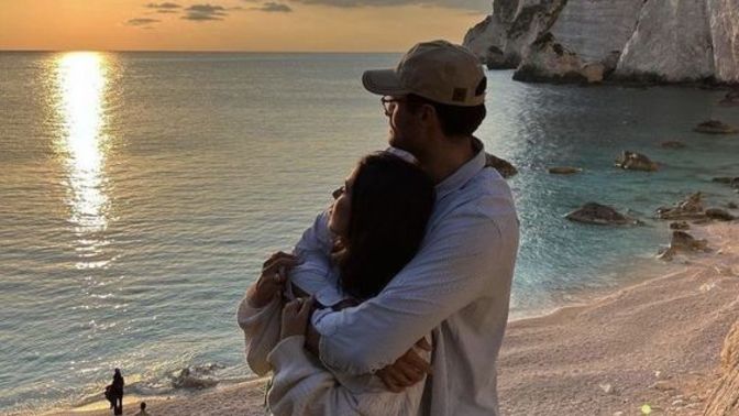 3 yıllık sevgilim Antalya'ya çalışmaya gidiyor. Çok endişeliyim, ne yapmalıyım?