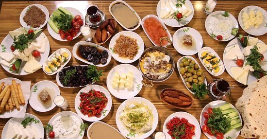 Serpme kahvaltı israf değil mi?