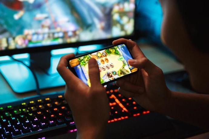Çinde mobil oyun bağımlısı 13 yaşındaki kız çocuğu bir oyuna yaklaşık 1.5 milyon TL yatırdı. Oyunlara en fazla ne kadar para verirsiniz?