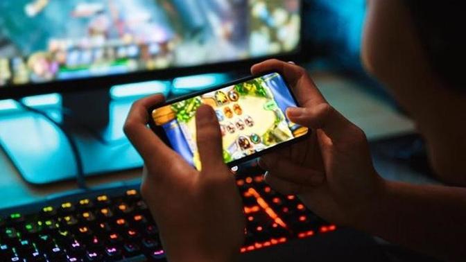 Çin'de mobil oyun bağımlısı 13 yaşındaki kız çocuğu bir oyuna yaklaşık 1.5 milyon TL yatırdı. Oyunlara en fazla ne kadar para verirsiniz?
