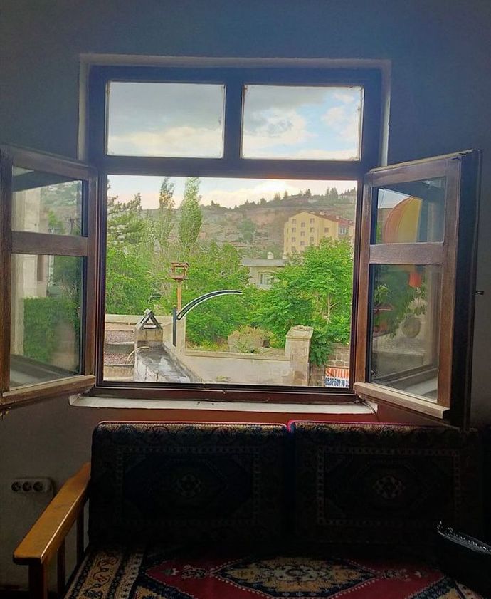 Her daim penceresini umutla göğe açanlara, bitmeyecek masallar için selam olsun.🤍