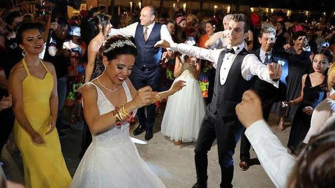 Düğünlerle aranız nasıl, davet edilirseniz gider misiniz?