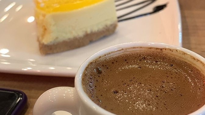 Türk kahvesi yanına yakışan sütlü tatlı nedir?