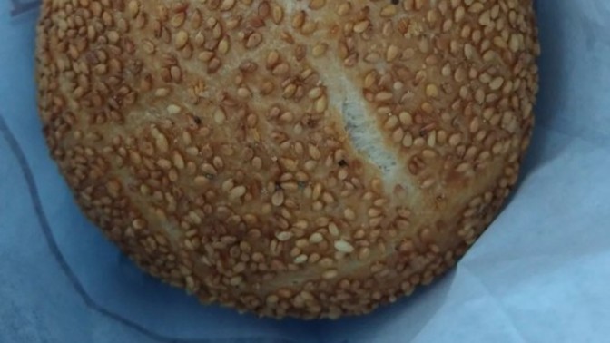 Size susamlı ekmek yapsam yer miydiniz?