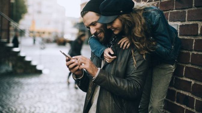 Sevgilinizden Instagram şifresini ister misiniz?