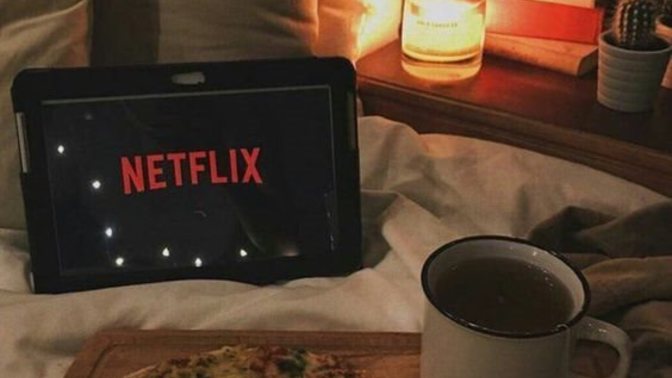 Netflix'te hangi diziyi tavsiye edersiniz?