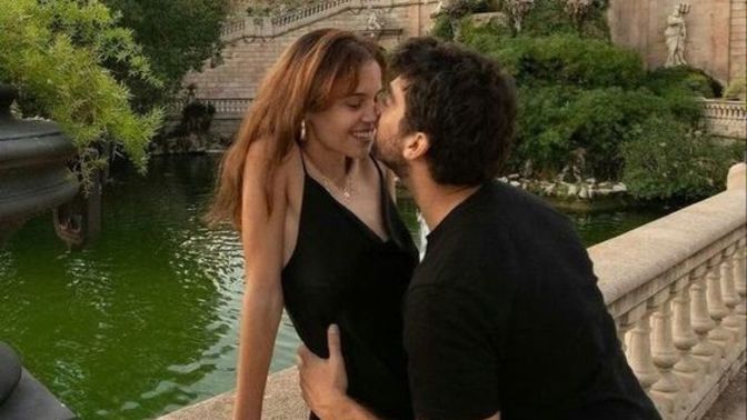İlk aşk mevzusu fazla abartılmıyor mu?