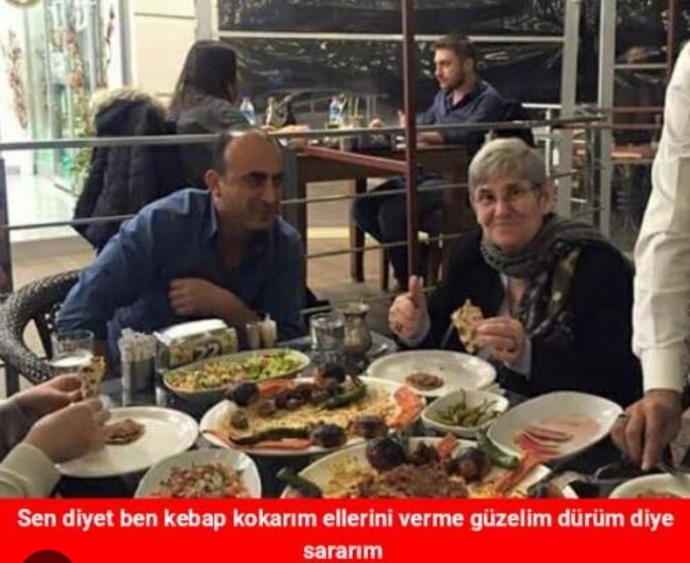 Pazar akşamı yemeğinde kebap yiyeceksiniz ve buradan kiminle yemek isterdiniz?