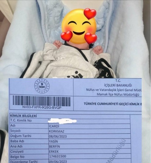 Galatasaraylı bir taraftar yeni doğan bebeğine Icardi ismini koymuş! Siz de çocuğunuza futbolcuların adını koyar mıydınız?