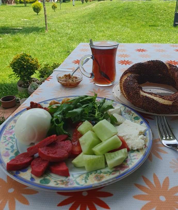 Pazar günü kahvaltıyı nerede yaparsınız?
