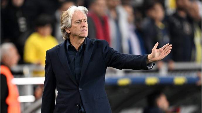 Jorge Jesus takımdan ayrıldığını açıkladı! Sizce başarılı oldu mu?