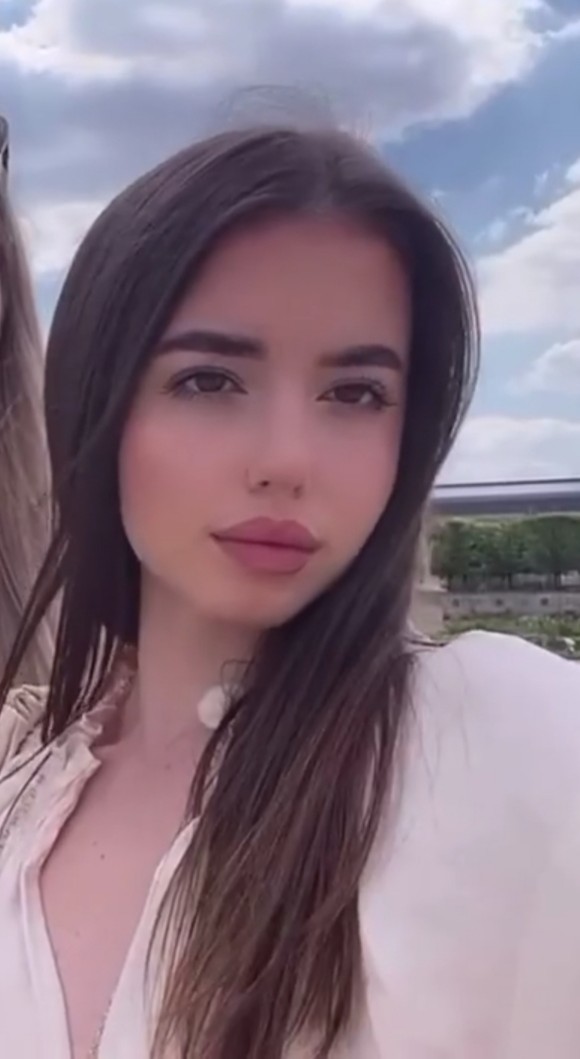 Kısa saç mı yoksa uzun saç mı yakışıyor? Hangi renk olmalı?