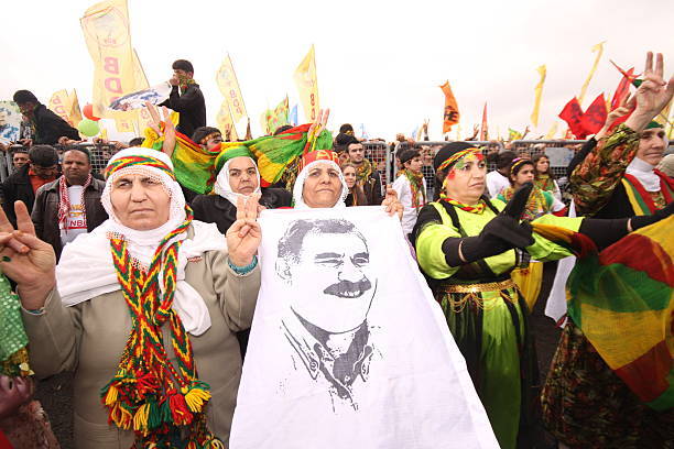 Kürtler Abdullah öcalanı neden sever?