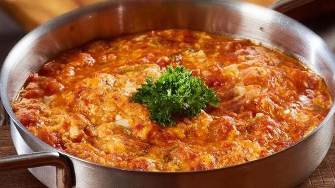 Menemen mi, sucuklu yumurta mı?