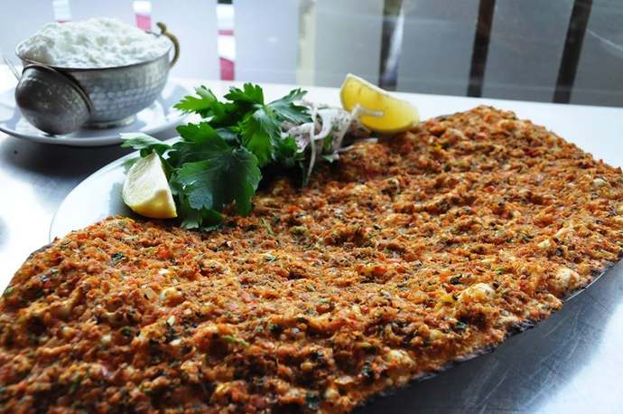 lahmacun hangisini isterdin ?