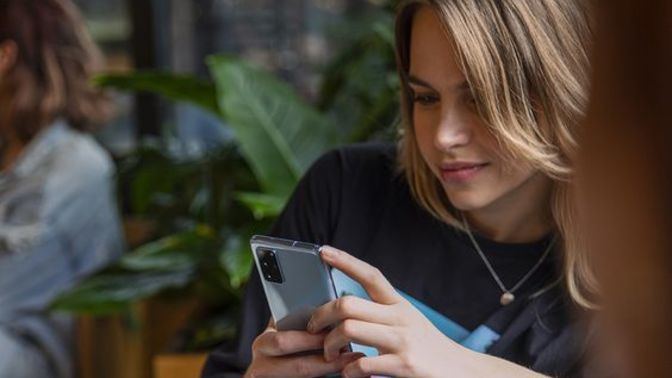 Ayrıldığım sevgilime verdiğim parayı geri almak için ibanımı attım, ayıp mı?