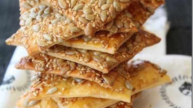 Yemek yerken daha iyi doyduğunu hissetmek için yumuşak besinler mi, daha sert ve çiğnenmesi gereken besinler mi ilgini çeker?