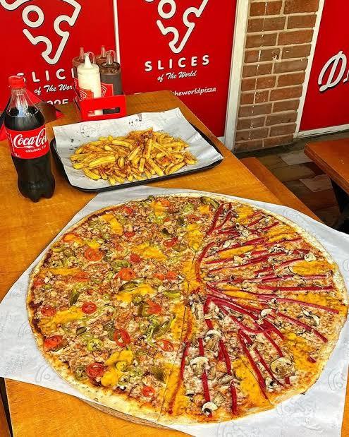Bu pizzayı birlikte 30 dakika içinde bitirecek arkadaşını etiketler misin?