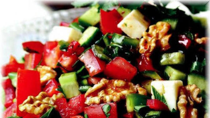 Salatalarda Nar ekşisimi, yoksa limon mu tercih ediyorsunuz?