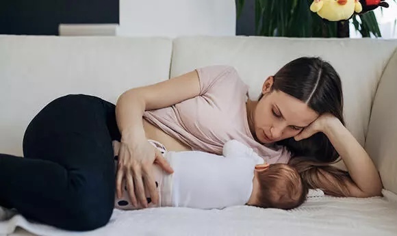 👶