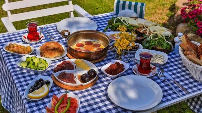 Dışarıda kahvaltı yapmayı sever misiniz?