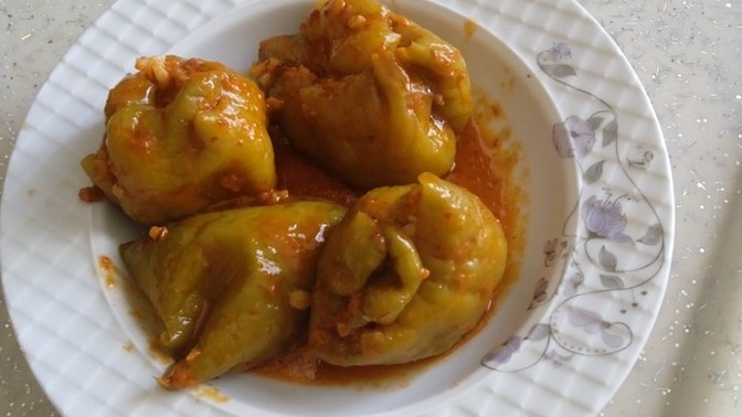 Dolma biberin yanına ikinci yemek olarak ne yakışır?
