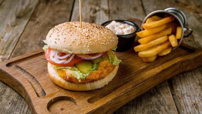 Burgerde tavuk mu et mi daha çok seviyorsunuz?