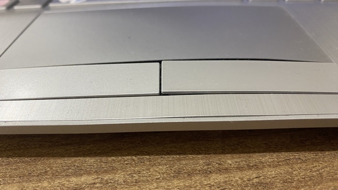 Bilgisayarımın mousepad i şişti?