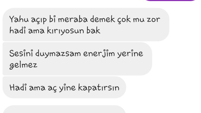 Dün kızlar cilve naz yapamıyor diyordu, birazcık konuşunca düştüğü haller🤣 Kızlar cilve yapmayı bilmiyor mu sizce?