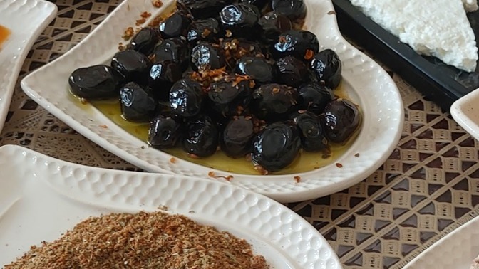 Zeytini soslu baharatlı mı yoksa sade mi seversiniz?