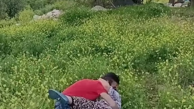 Aşağıdaki görselde anlatılmak istenen tema sizce nedir?