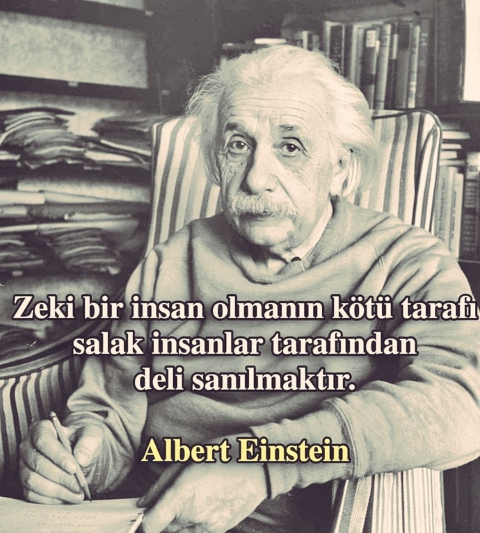 Mükemmel fiziği olan mı yoksa kendine hayran bırakan zekası olan insanı mı sevgili olarak istersiniz?