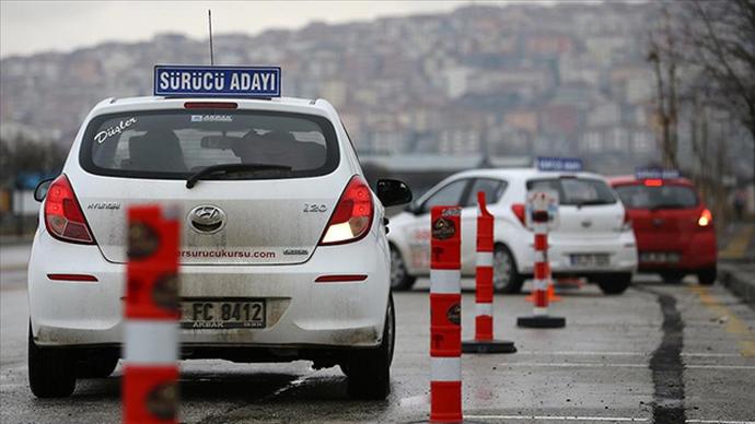 Ehliyetinizi kaçıncı sınavda aldınız?
