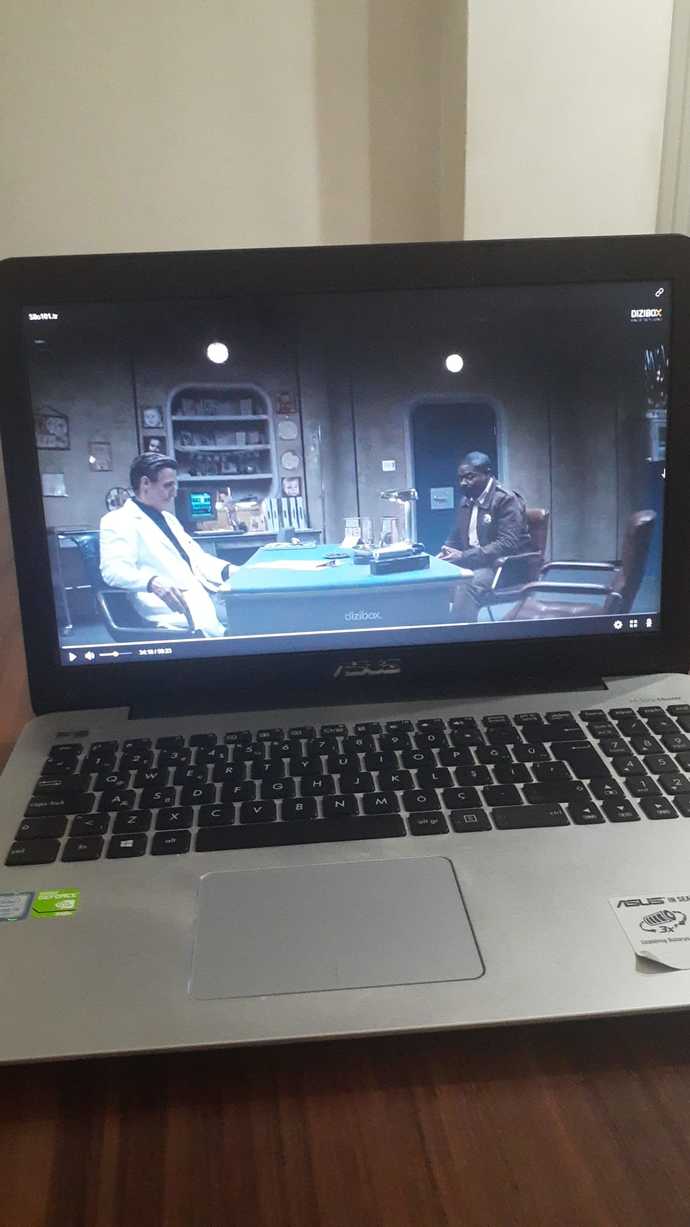 Kesinlikle izlemelisin dediğiniz bir film var mı?